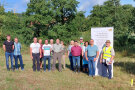 Gruppenbild bei der Baustelleneinweisung im Sommer