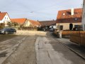 Risse, Senkungen und Beschädigungen prägen das Straßenbild in Ronheim,