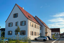 Der sanierte alte Pfarrhof in Pfaffenhausen